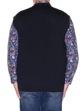 Naložite sliko v pregledovalnik galerije, Volnen brezrokavnik za močnejše postave Maxfort Max 5418 več barv 2XL do 10XL