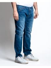 Naložite sliko v pregledovalnik galerije, Novo - Jeans hlače za močnejše postave MAXFORT OSLO velikosti 52 do 80
